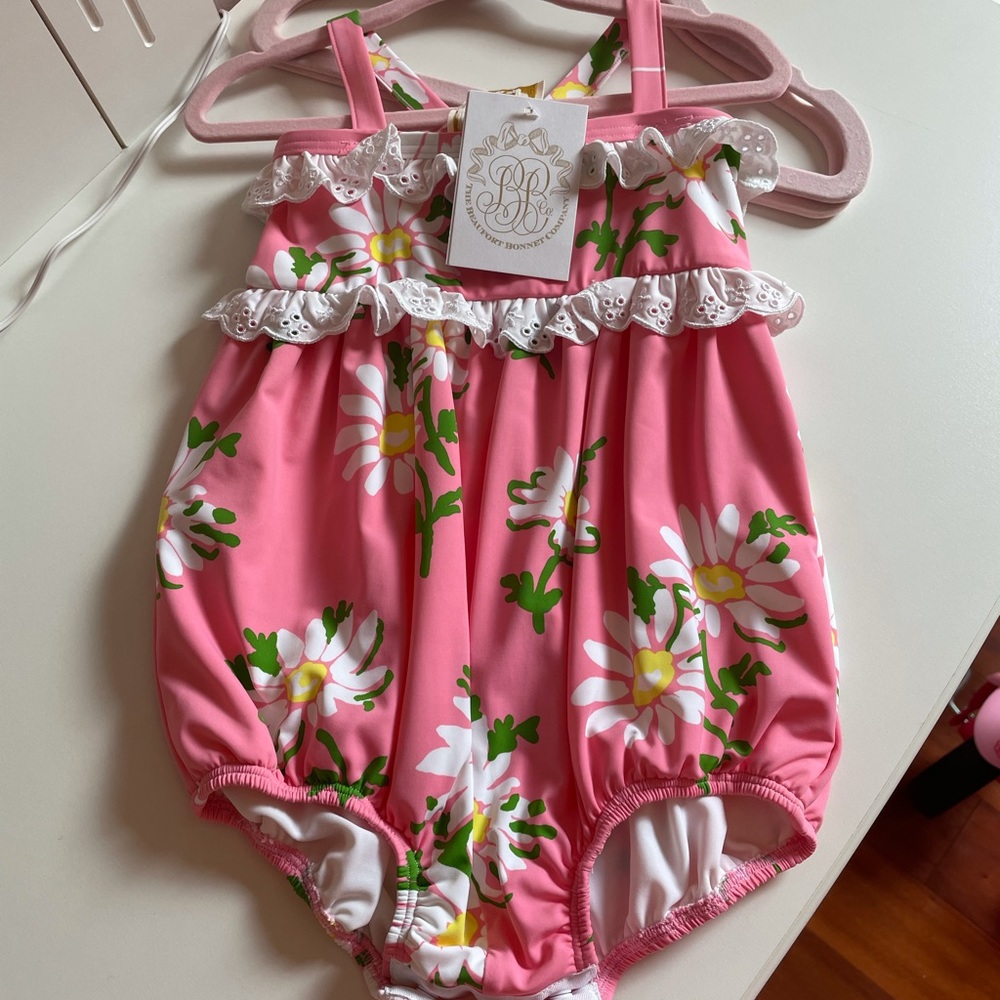 NWT Beaufort bonnet swim size 18/24